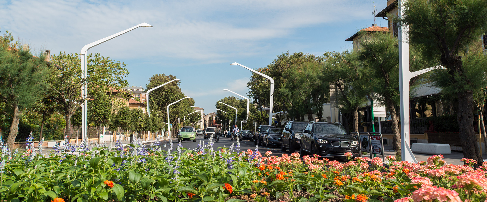 Illuminazione urbana a LED di Pesaro con lampione di design ESCAPE - AEC Illuminazione