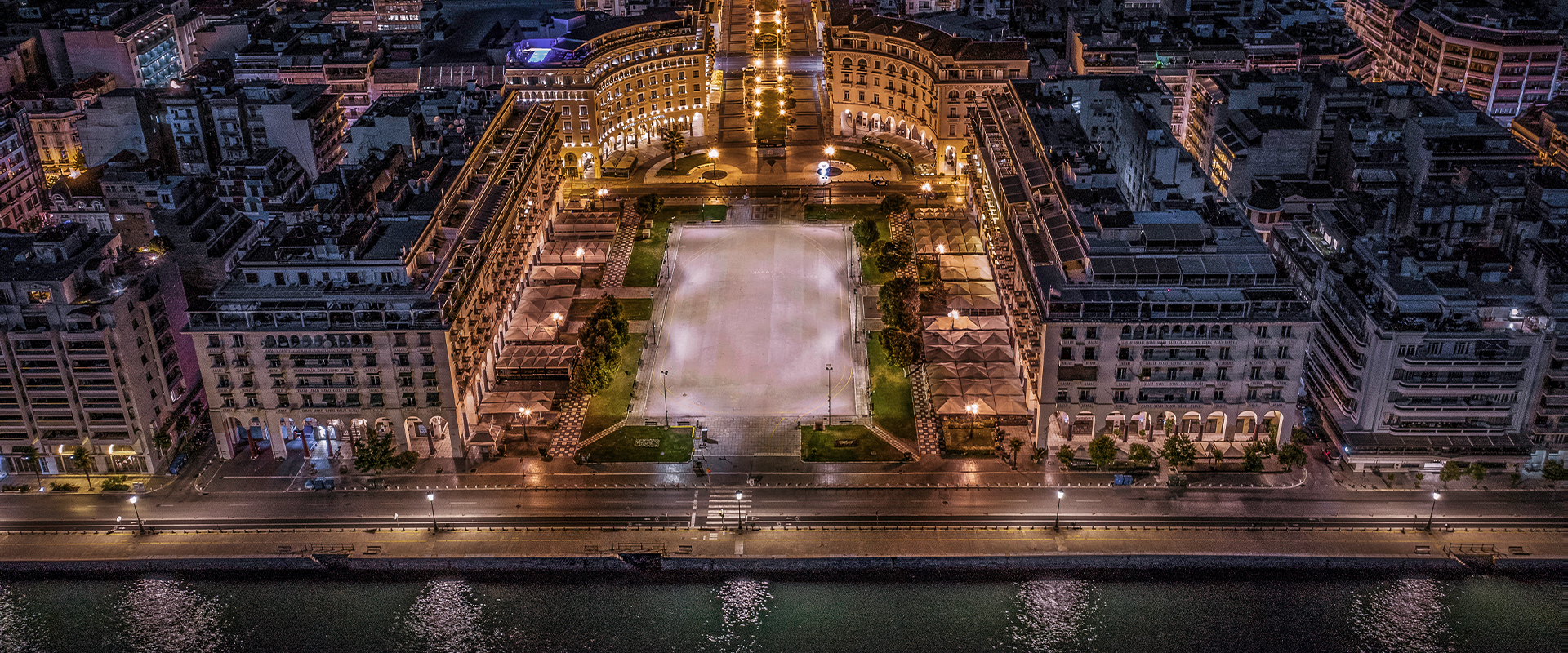 Illuminazione LED piazza Aristotele