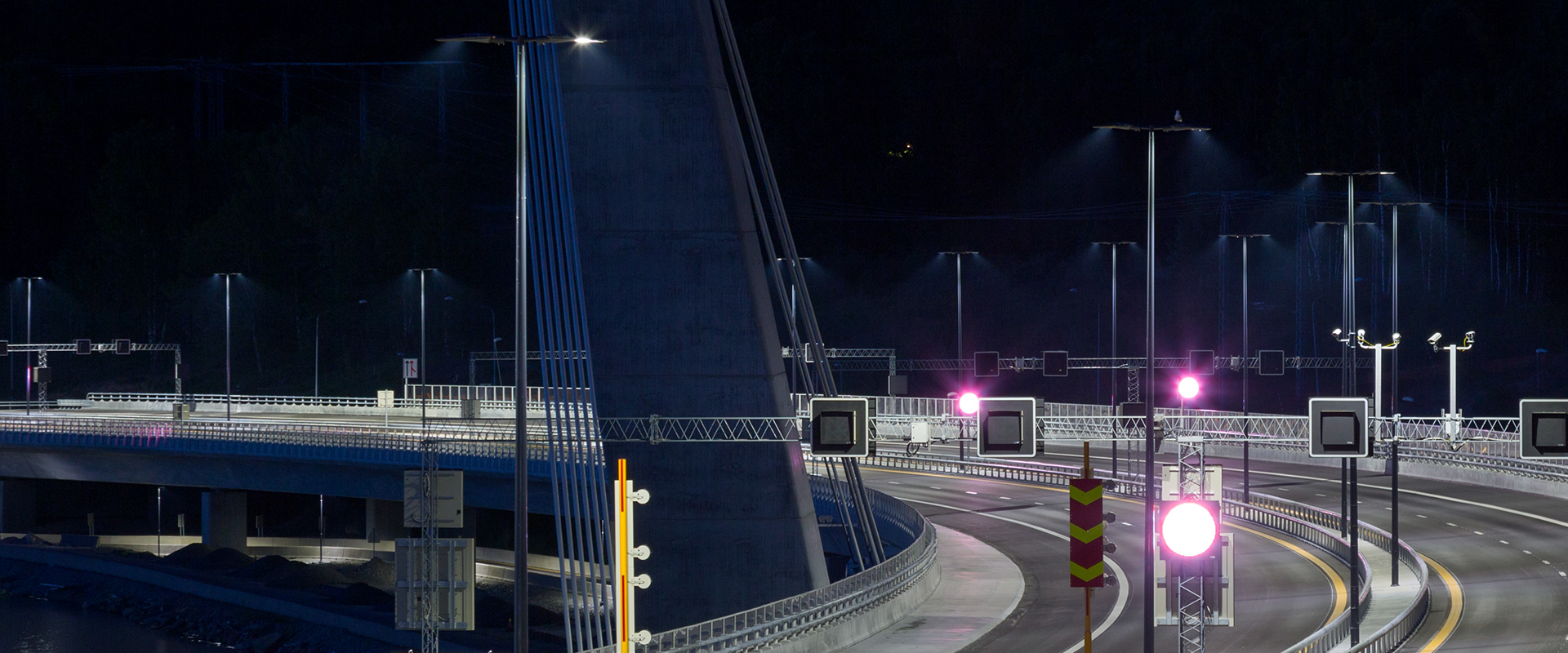 Illuminazione LED del Farris Bridge