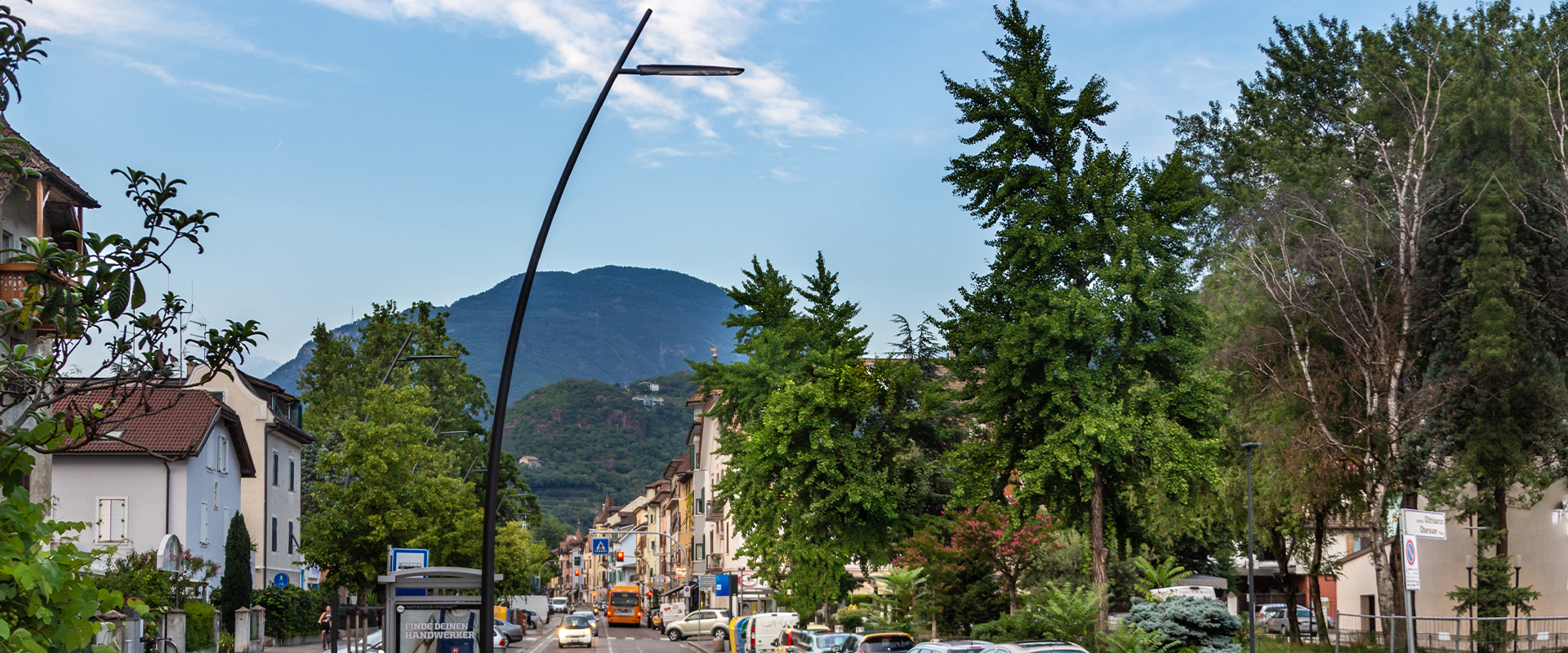 Lampione a LED per arredo urbano, illuminazione di zone urbane, strade, vie e centri città.