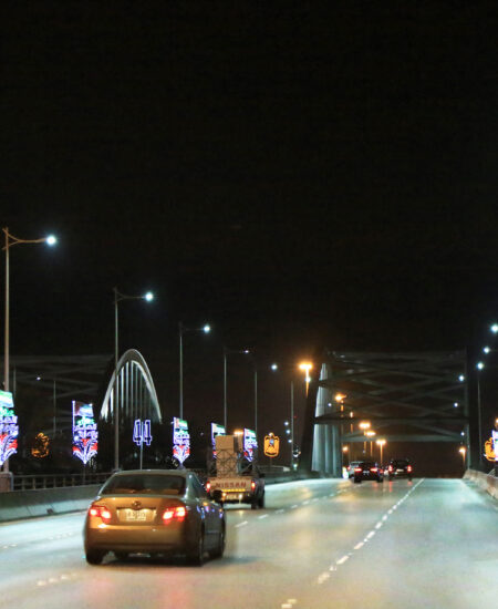 Illuminazione stradale LED di Yas Marina
