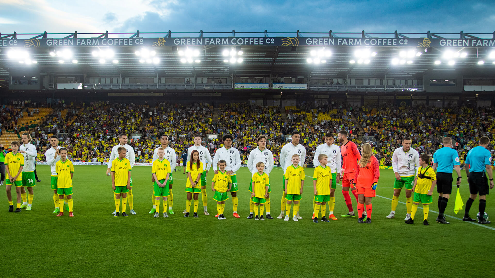 illuminazione stadio norwich